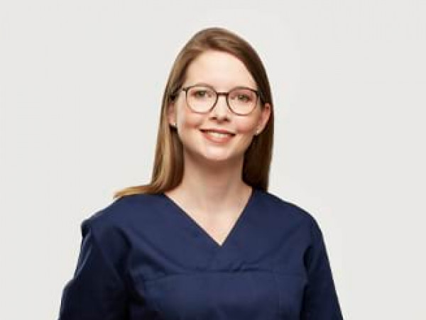 Portrait von Dr. Caroline Fink