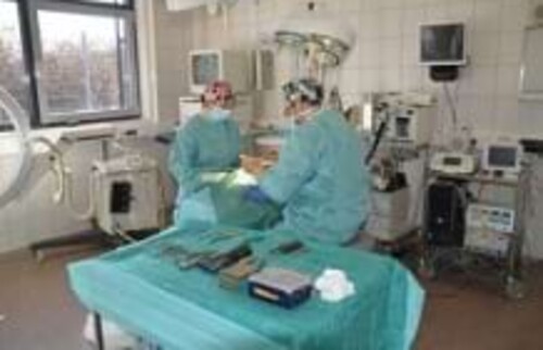 Alle narkotisierten Patienten werden aufwendig und kontinuierlich &uuml;berwacht.